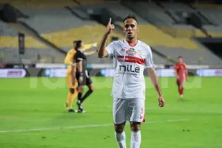 خلع قميص الزمالك والفريق حاوطه.. كيف احتفل ناصر منسي بهدفه أمام الجيش الرواندي؟ (صور) 17 أكتوبر 2026 10:11 م